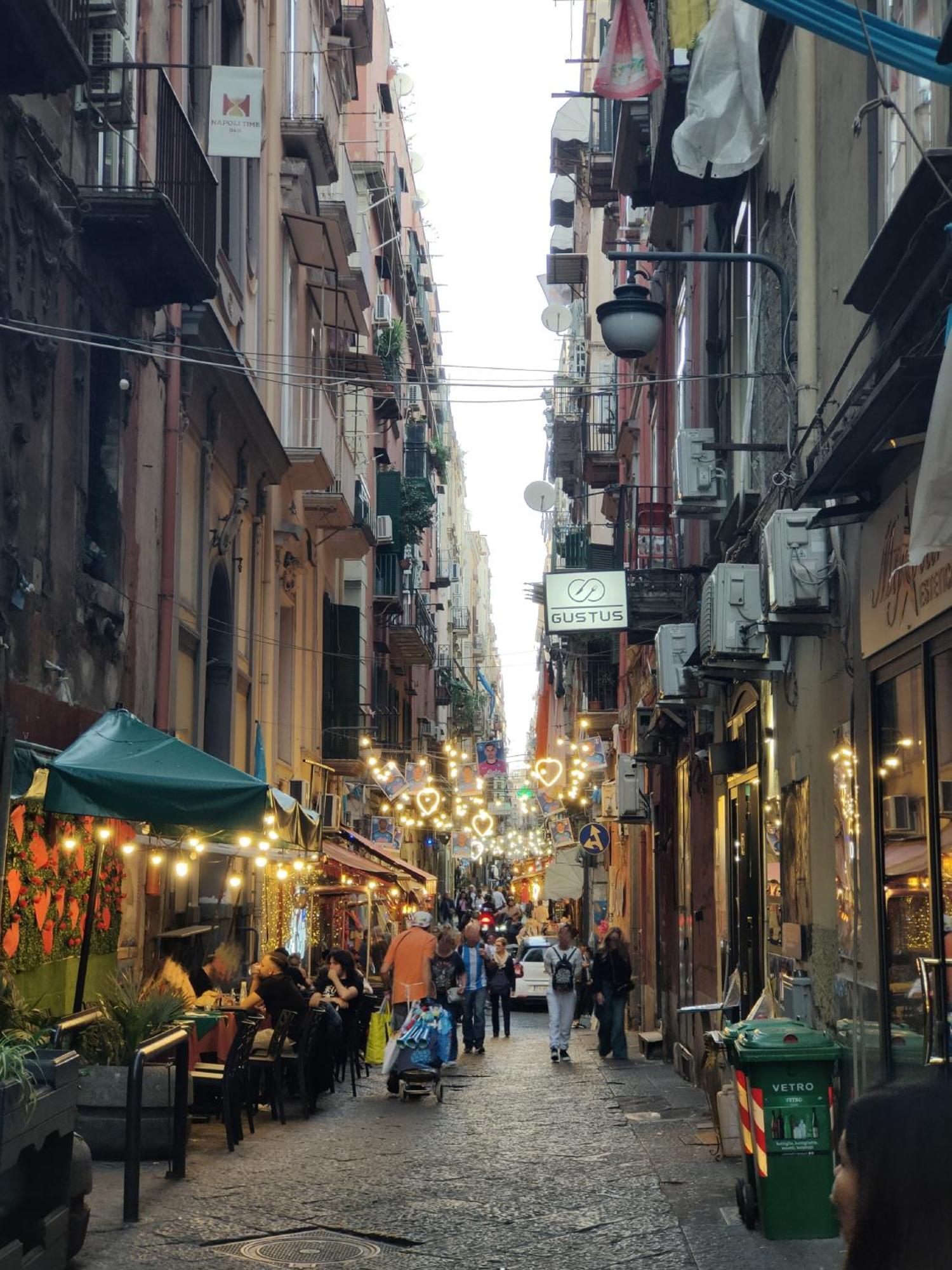 Napoli Centro Casa Annina Close To Toledo St Buitenkant foto